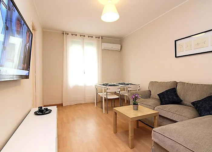 Munne - Spacious Next To Fc